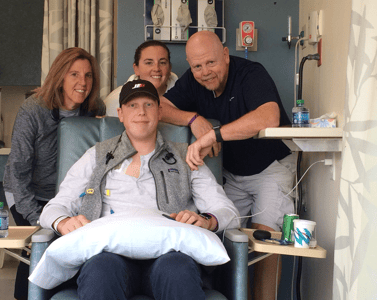 JQ0028_FamilyinHosp_47_crop-1