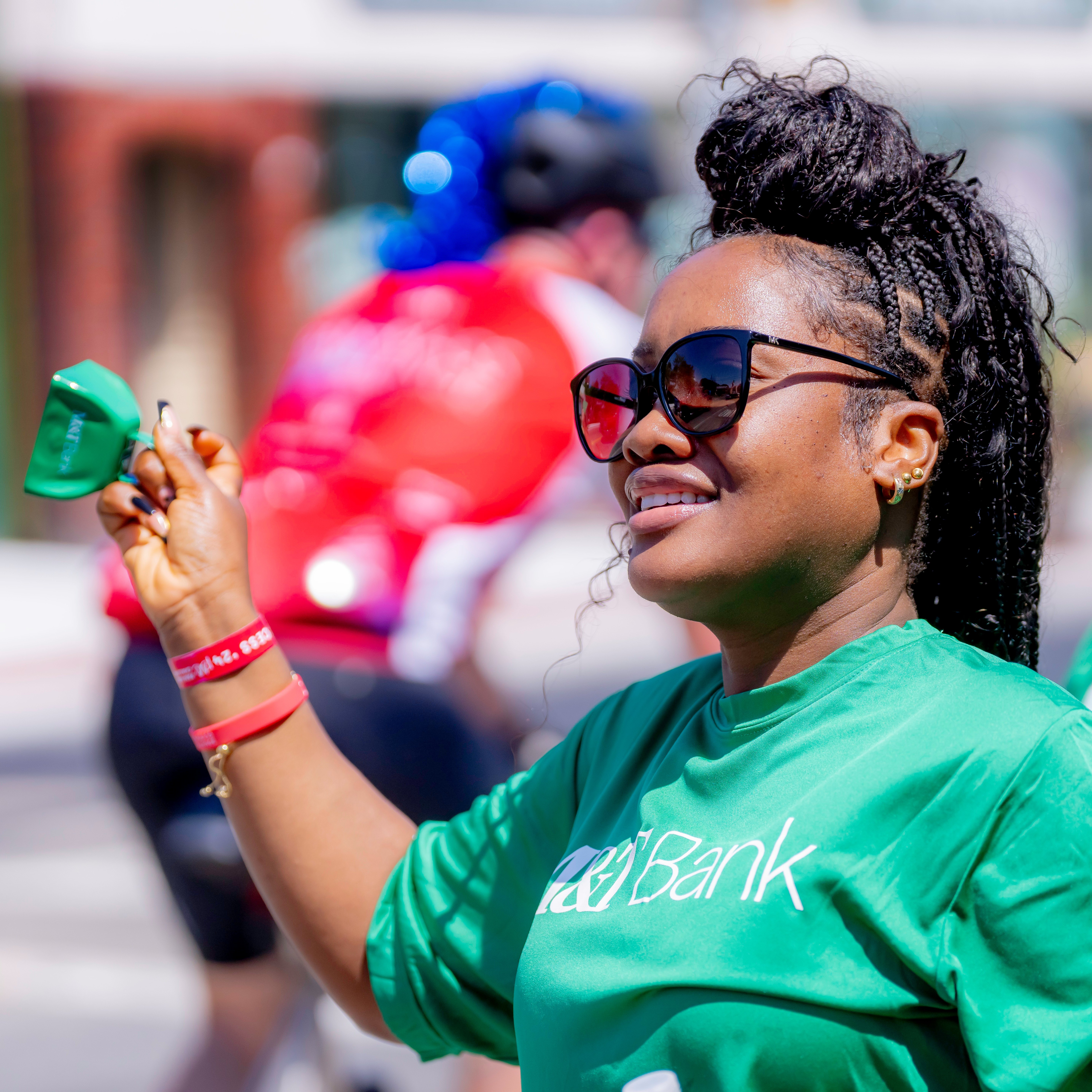 M&T bank cheering squad mma
